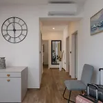 House Hana 2415