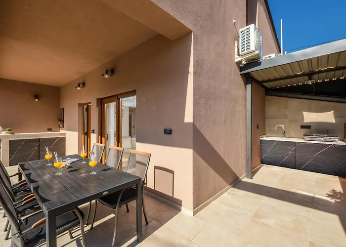 펜션 House Hana 2415